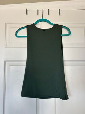 Express Sleeveless Tank Top
